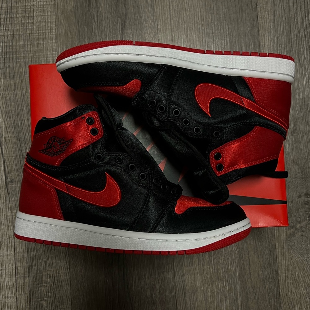 AJ1 Women’s “Satin Breds”